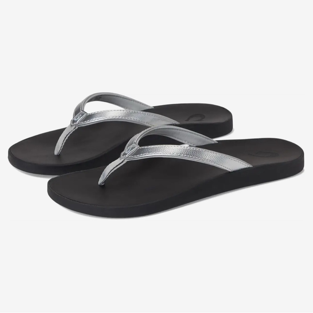 OluKai Women's Metallic Silver Sandals